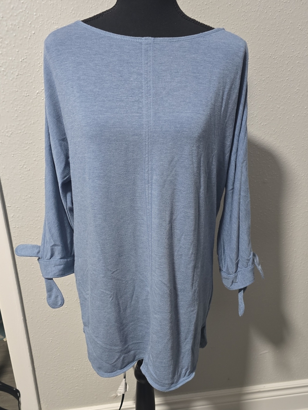 Max Studio Weekend Sky Blue Knit Tee with Tie Sleeves